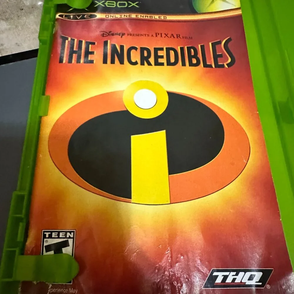 The Incredibles (Microsoft Xbox, 2004) Family Kids Game Complete w/ Manual Teste